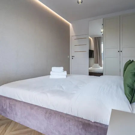 Apartment Global Park Superior By Bookinghost *